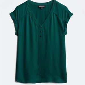 Elegant Green V-Neck Women's Blouse